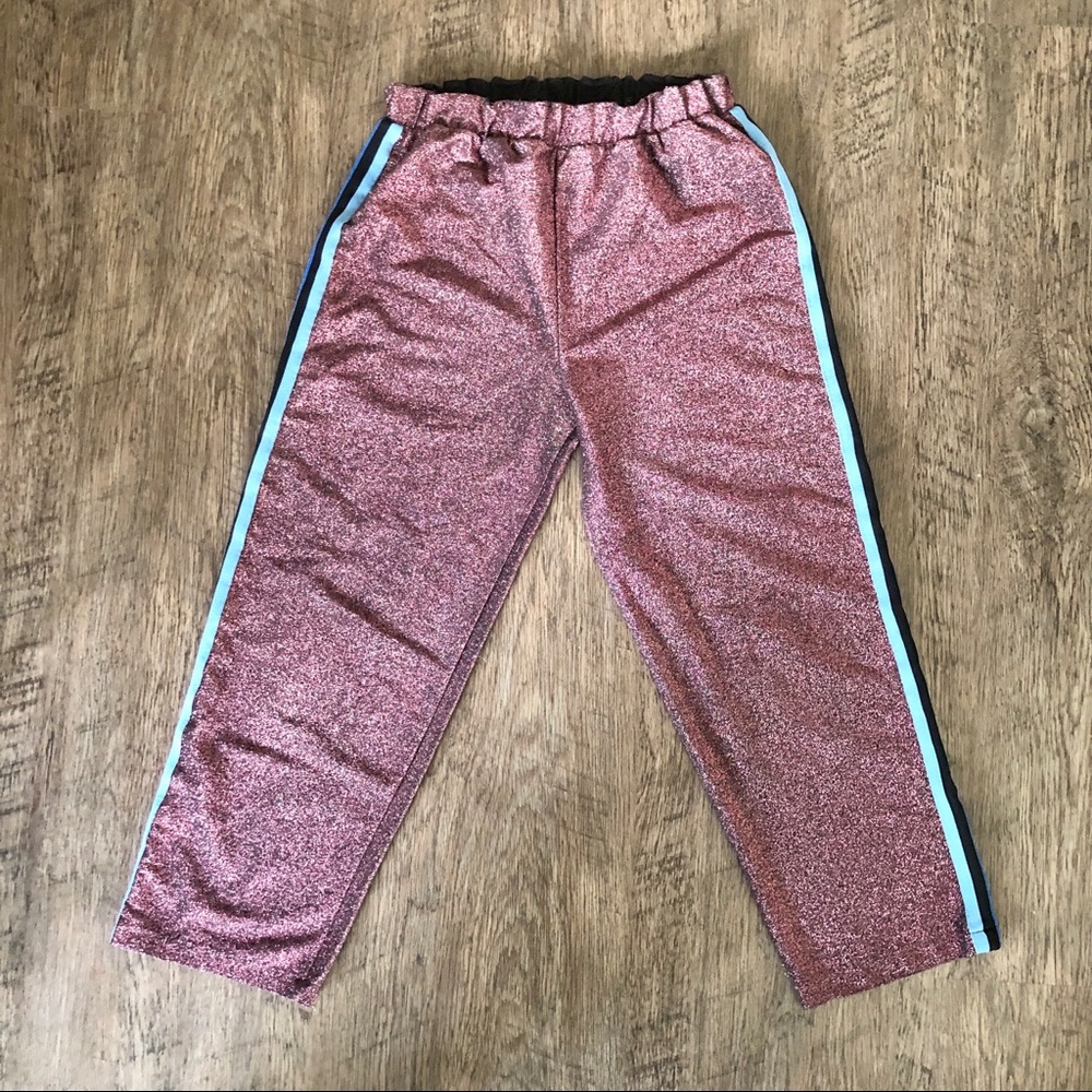 sparkly racing stripe pants!